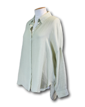 Load image into Gallery viewer, Caroline Sills. Relaxed Shirt - Size 10
