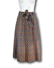 Load image into Gallery viewer, Boden. Cord Midi Skirt - Size 10
