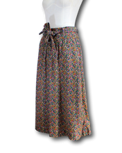 Load image into Gallery viewer, Boden. Cord Midi Skirt - Size 10
