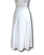 Load image into Gallery viewer, Juliette Hogan. Aline Midi Skirt - Size 8
